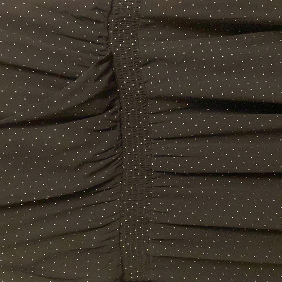 Michel Studio Long sleeve cocktail dress. High-low hem. Silver stamp pattern. 18 - Picture 3 of 5